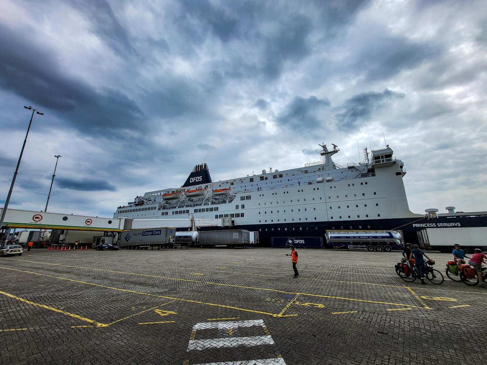 IJmuiden - Newcastle